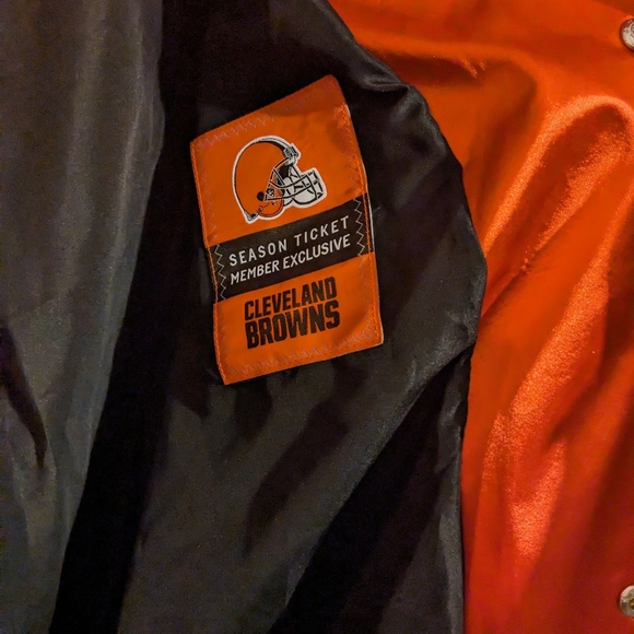 Cleveland Browns Season Ticket Holder Jacket - Picture 2 of 5